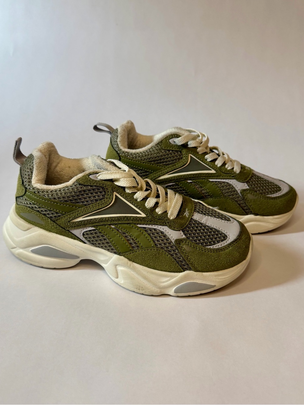 Reebok Olive Green Athletic Sneakers Size 3 Kids